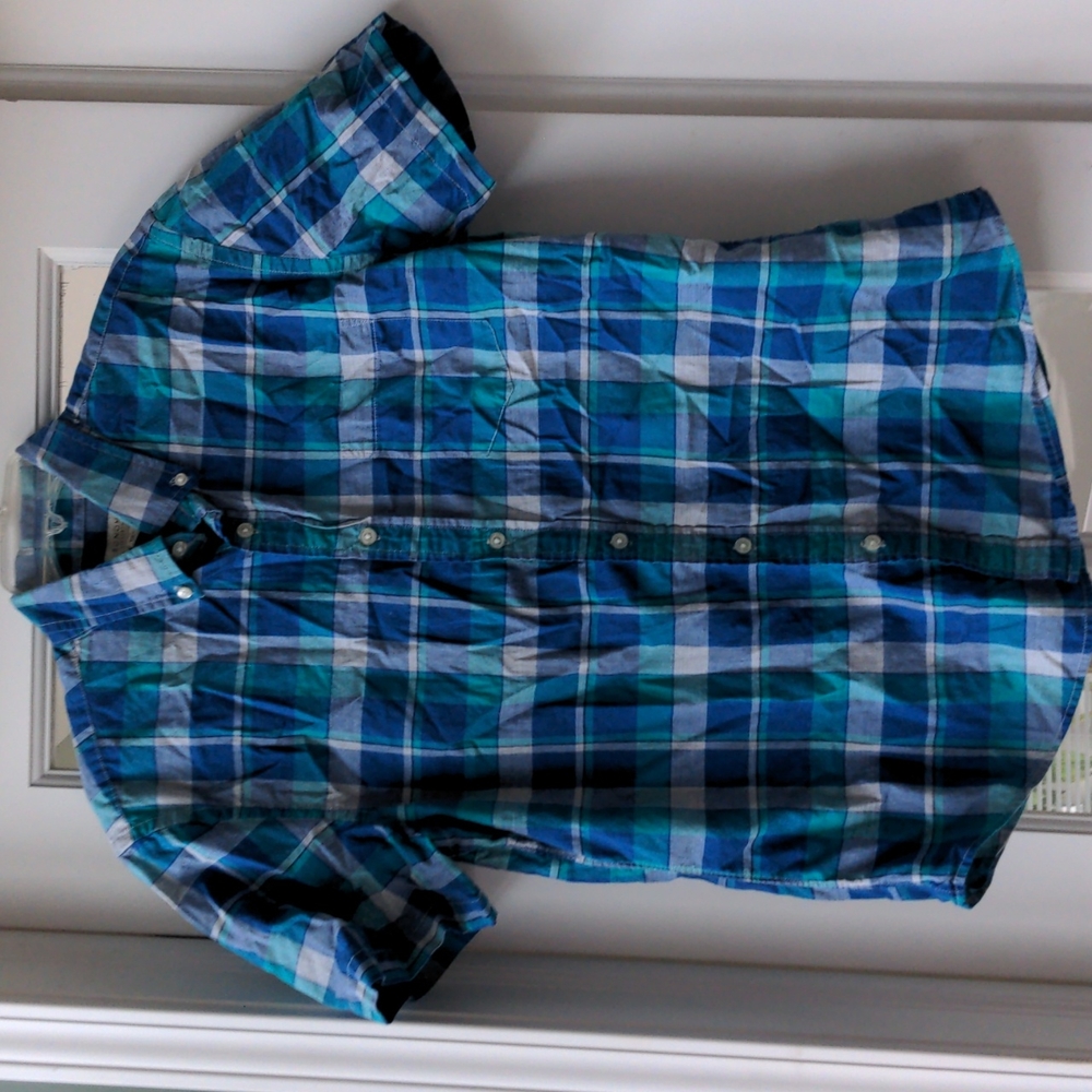 Men's Sonoma short sleeved button down shirt - size medium